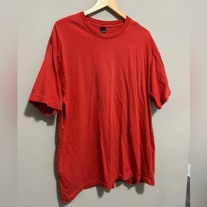The Pleasing Signature Dyed Tee in Jammy Red